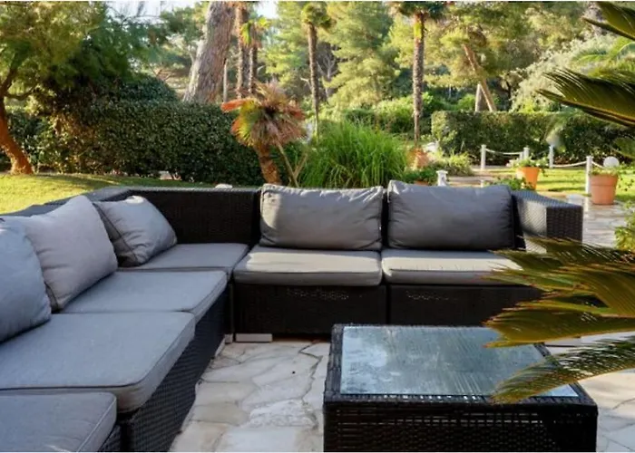 T3 Vue Les Pieds Dans L'eau, Piscine, Clim * Hyères