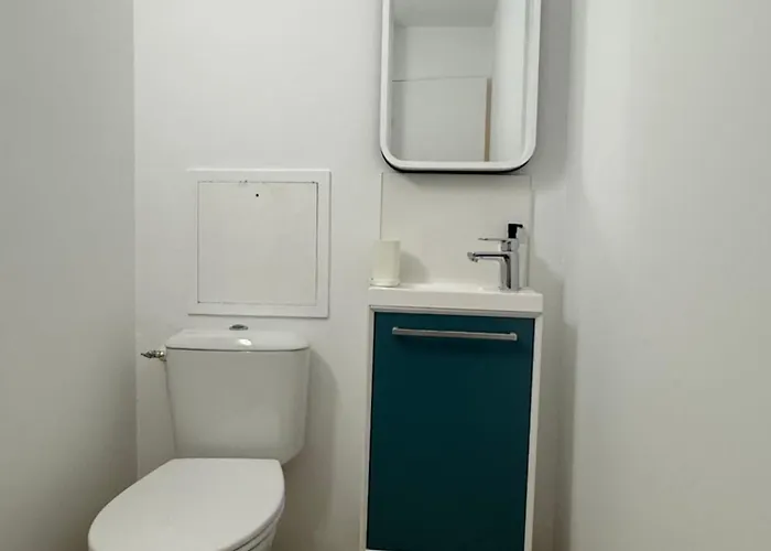 Apartamento T3 Vue Les Pieds Dans L'eau, Piscine, Clim Hyères