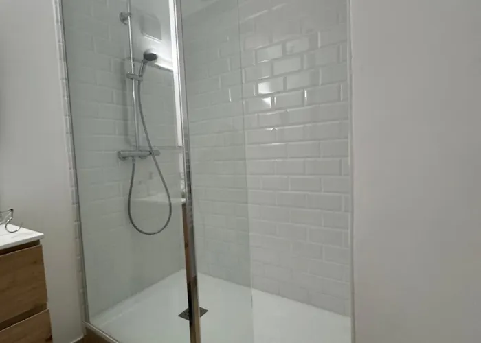 T3 Vue Les Pieds Dans L'eau, Piscine, Clim Apartamento Hyères