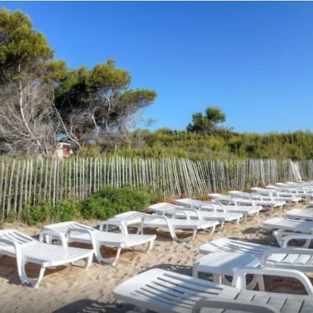 T3 Vue Les Pieds Dans L'eau, Piscine, Clim Apartment Hyeres