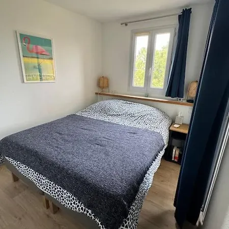 T3 Vue Les Pieds Dans L'eau, Piscine, Clim Apartmán